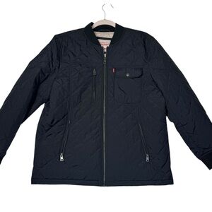 Levi’s Women’s Quilted Bomber Jacket Black Size Large Lightweight Zip-Up